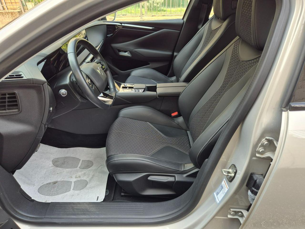 DS AUTOMOBILES DS 4 BlueHDi 130 aut. Bastille Business - 9