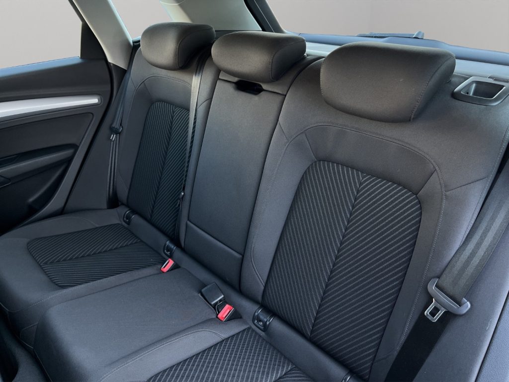 AUDI Q5 35 TDI BUSINESS ADVANCED S-TRONIC - 8