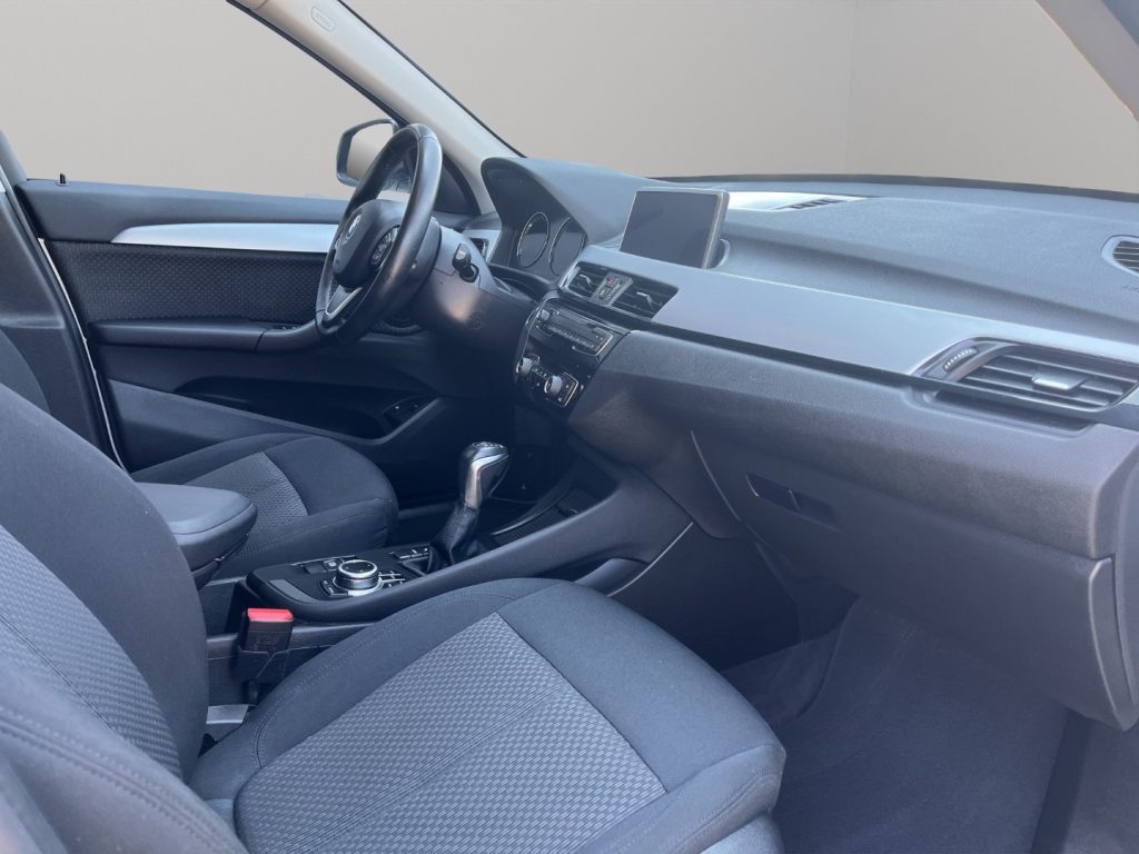 BMW X1 XDRIVE 25e ADVANTAGE - 9