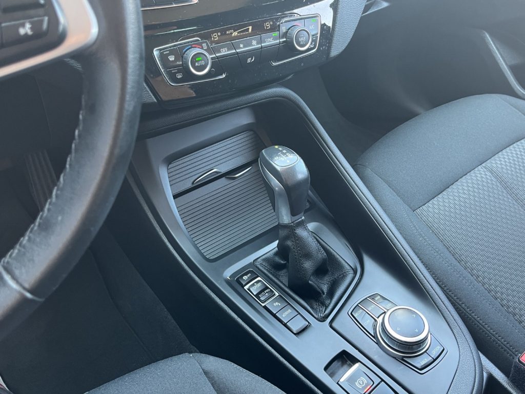 BMW X1 XDRIVE 25e ADVANTAGE - 13