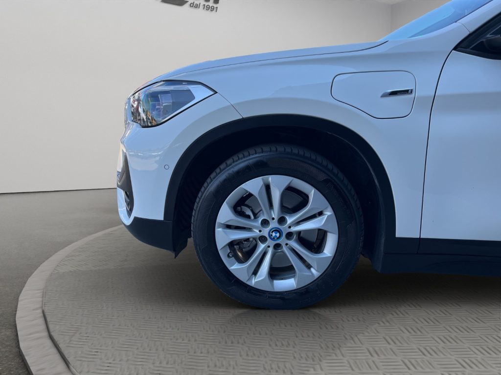 BMW X1 XDRIVE 25e ADVANTAGE - 19