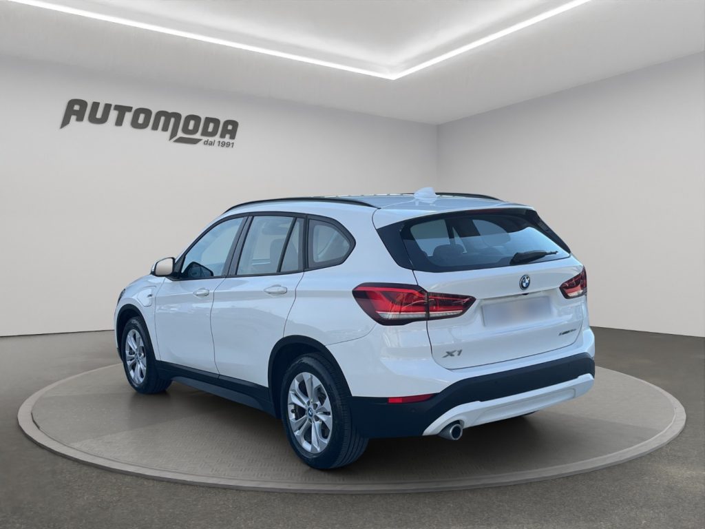 BMW X1 25e XDRIVE Advantage - 6