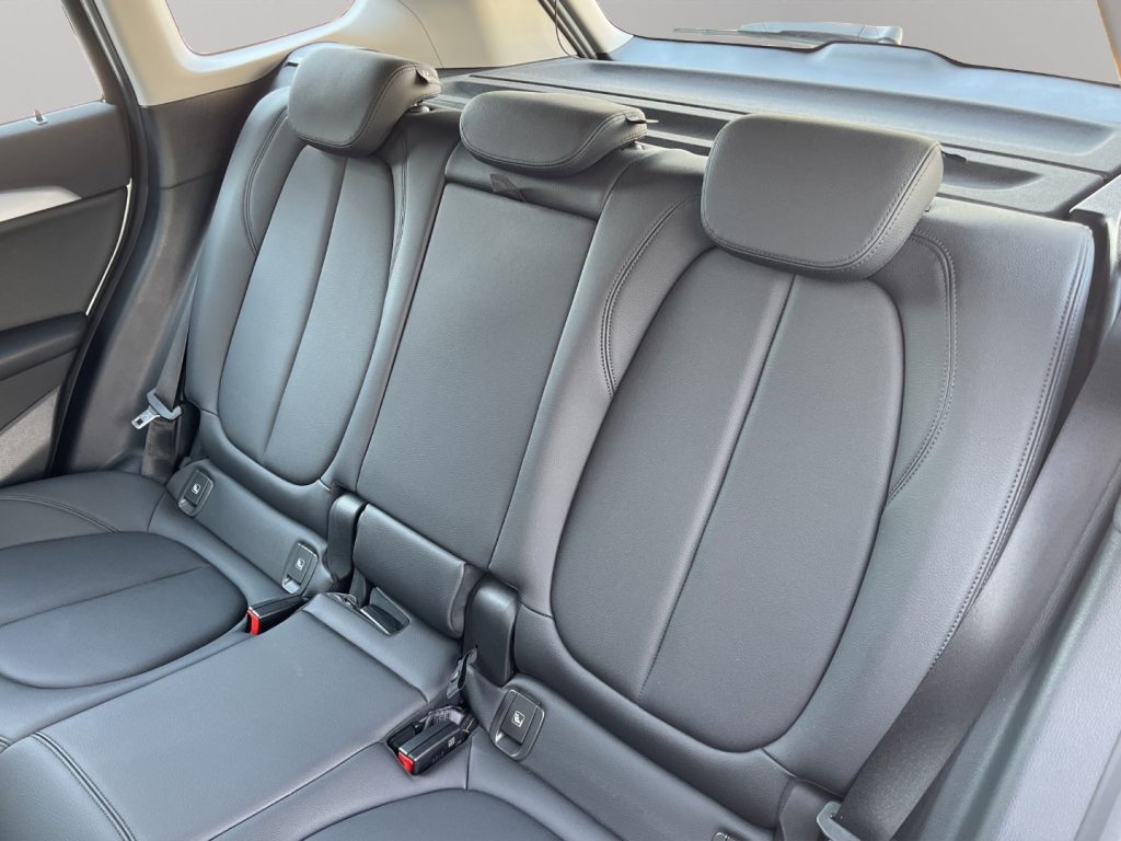 BMW X1 25e XDRIVE Advantage - 8