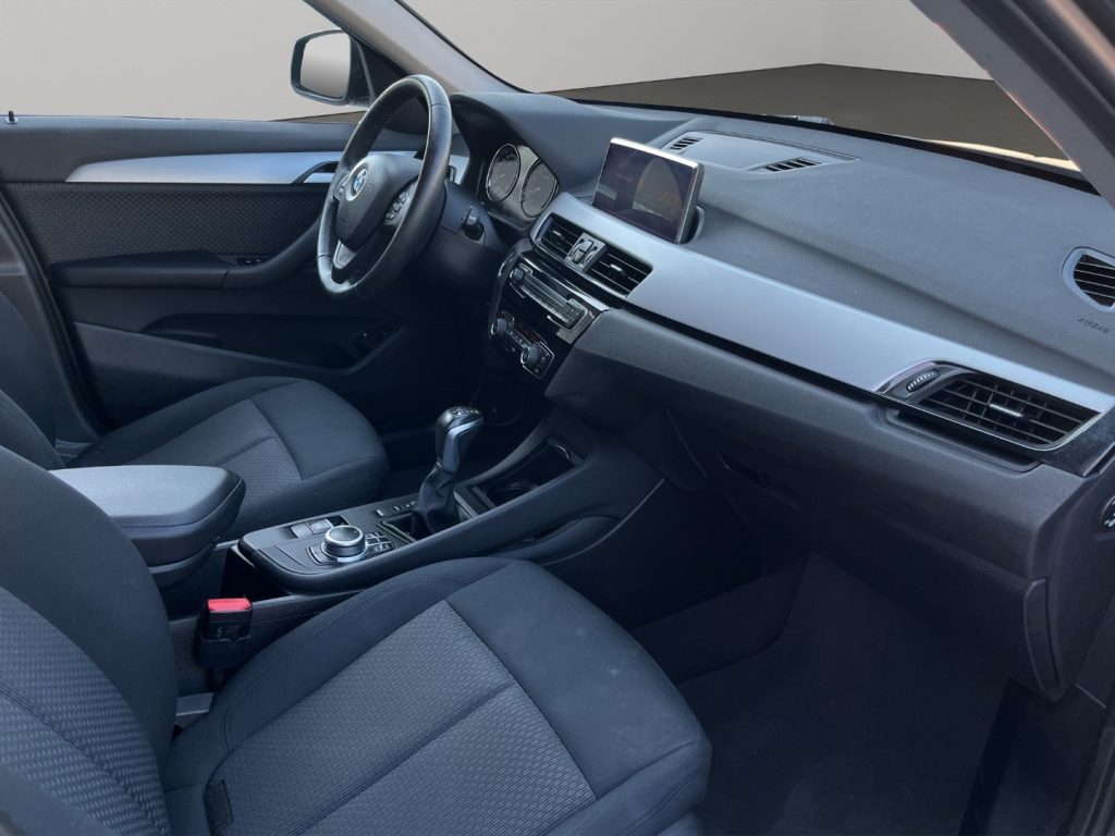 BMW X1 XDRIVE 25 E ADVANTAGE - 9