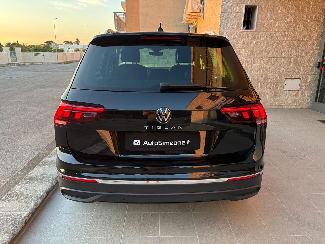 VOLKSWAGEN Tiguan 2.0 TDI 150 CV SCR DSG Life - 6