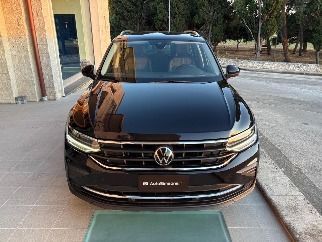 VOLKSWAGEN Tiguan 2.0 TDI 150 CV SCR DSG Life - 2