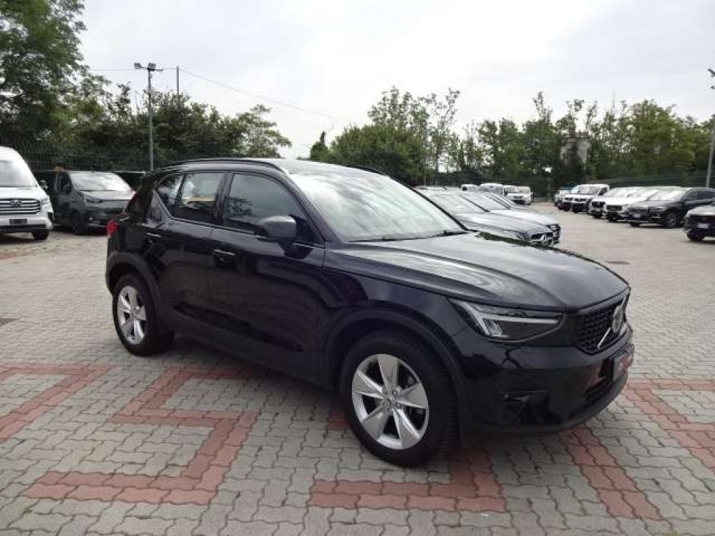 VOLVO XC40 2.0 b3 Ultimate Bright auto IVA ESPOSTA - 3