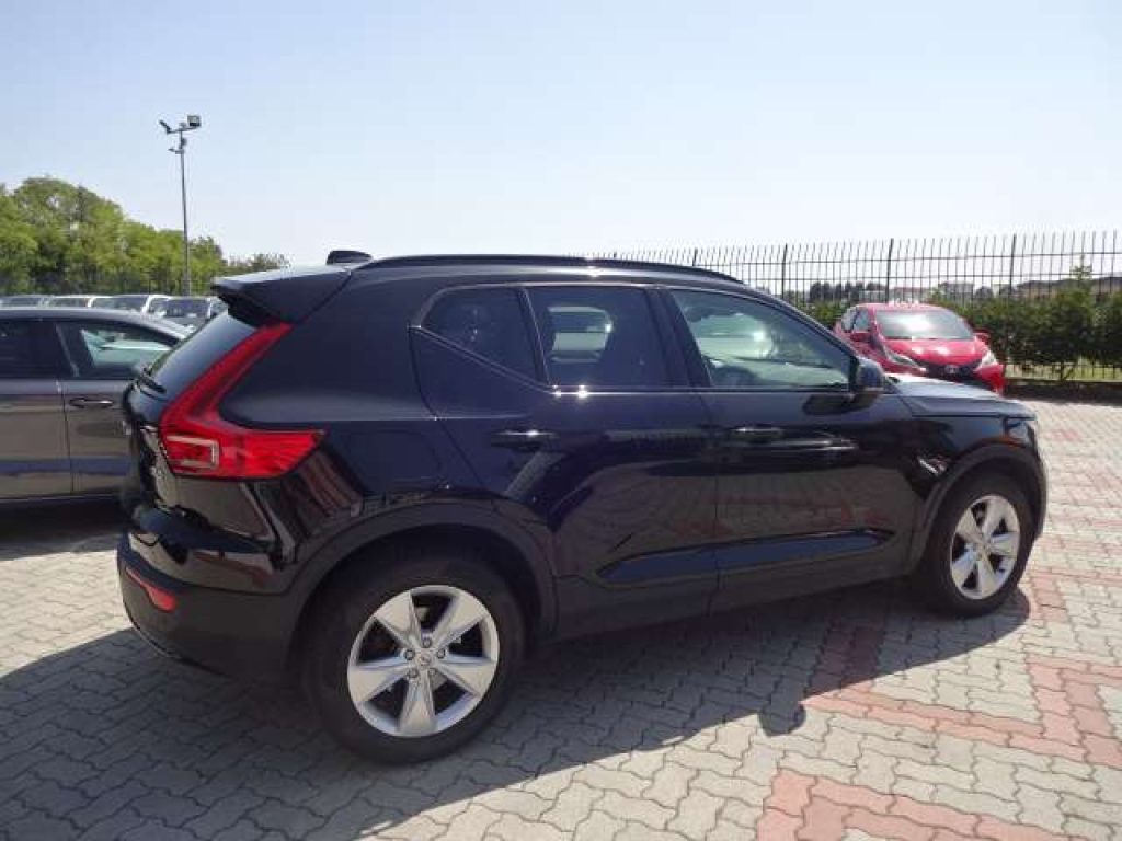 VOLVO XC40 2.0 b3 Ultimate Bright auto IVA ESPOSTA - 4