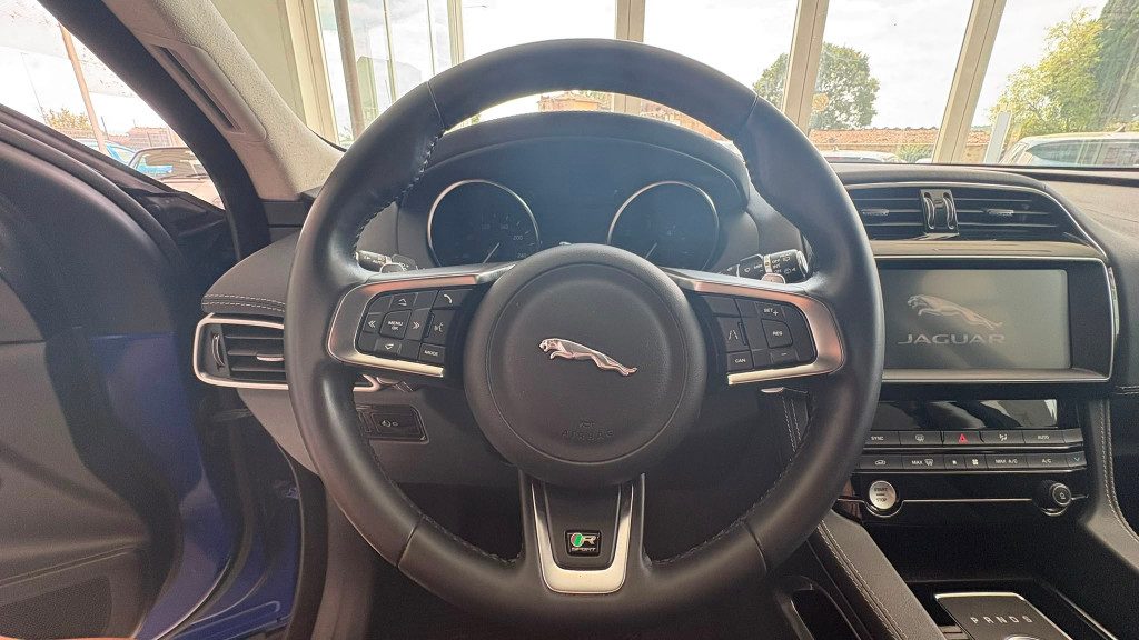 JAGUAR F-Pace 2.0 D 180 CV AUTO RDYN. +MOTORE CON 80000 KM+ - 11