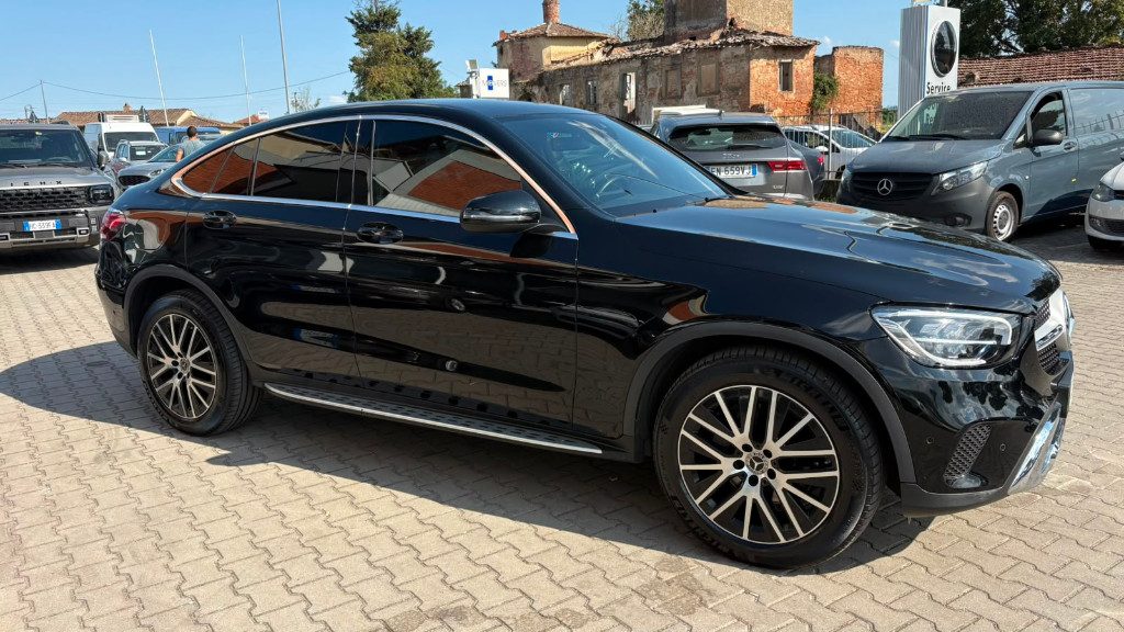MERCEDES-BENZ GLC 200 d 4Matic Coupé Sport PARI AL NUOVO - 2