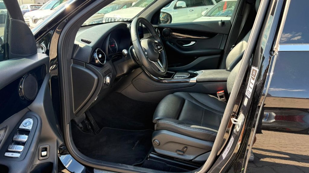 MERCEDES-BENZ GLC 200 d 4Matic Coupé Sport PARI AL NUOVO - 8