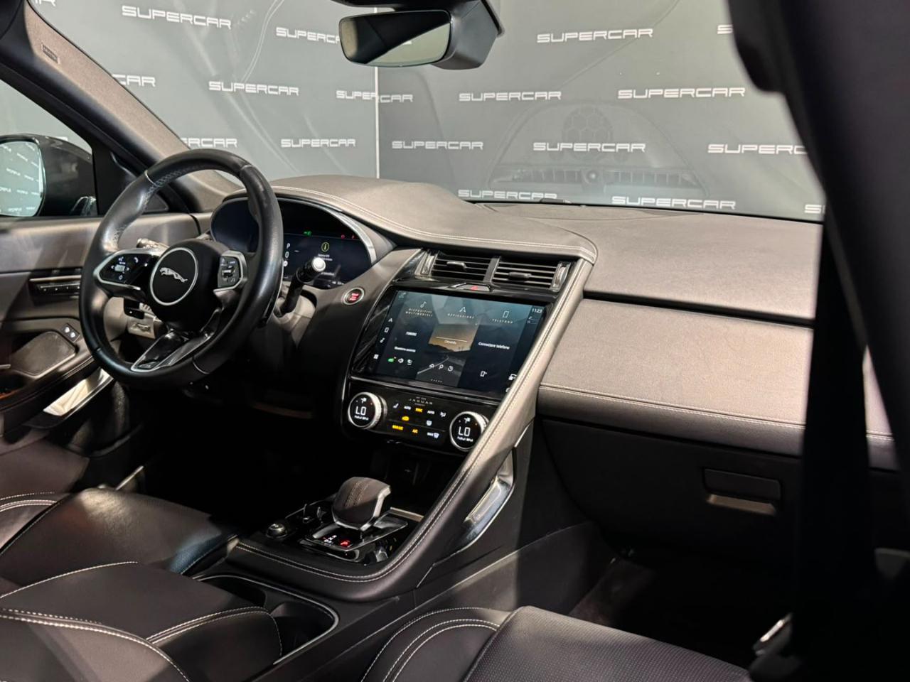 JAGUAR E-Pace 2.0D I4 163 CV AWD Auto R-Dynamic S - 8