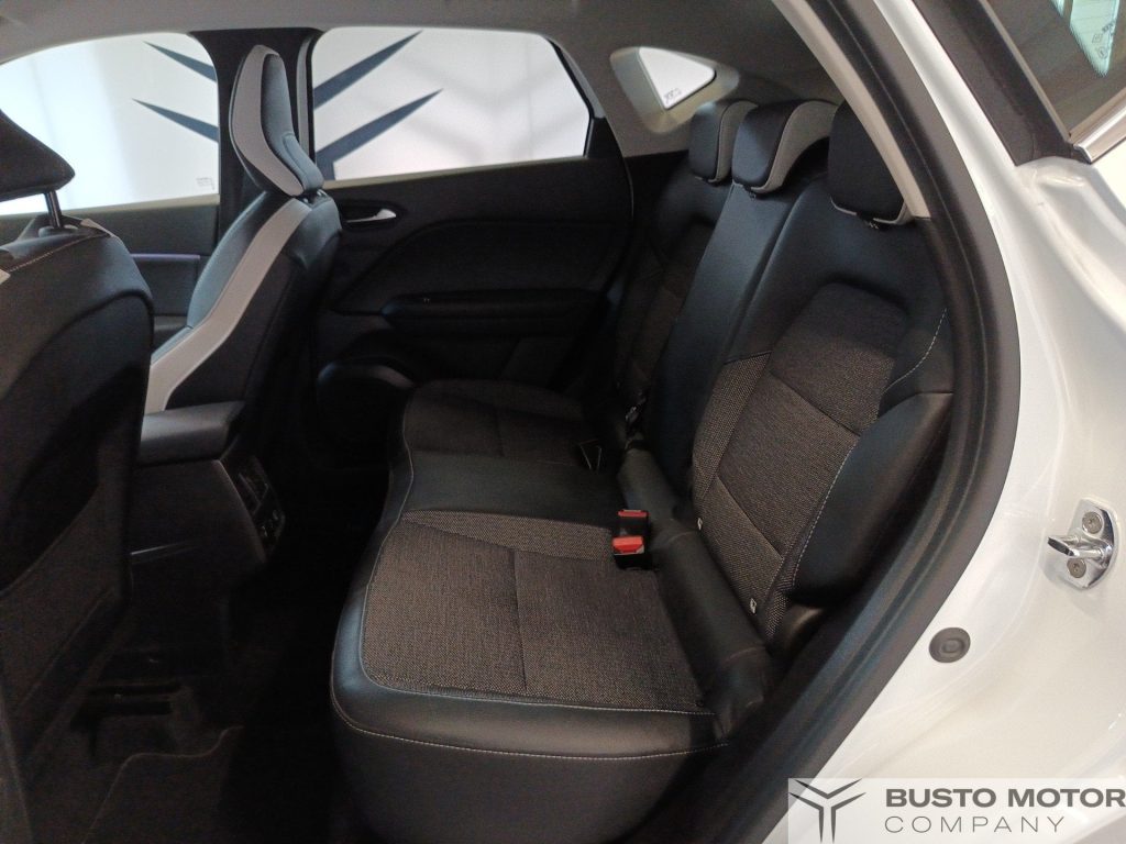 RENAULT Captur Captur 1.6 E-Tech hybrid Intens 145cv auto - 9
