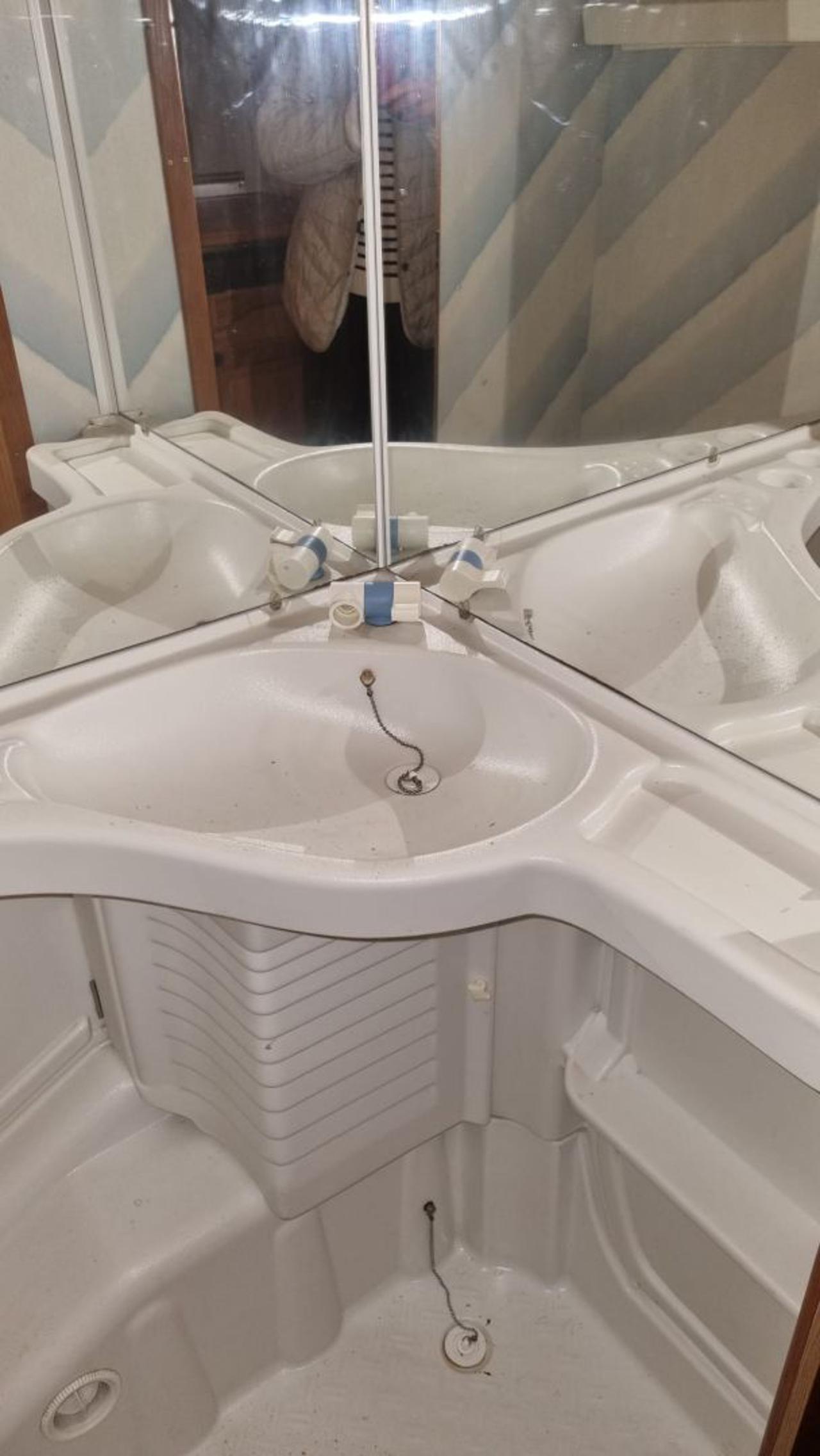 STERN 470 + COPERTURE + VERANDA