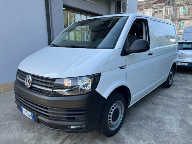 VOLKSWAGEN Transporter Bianco pastello