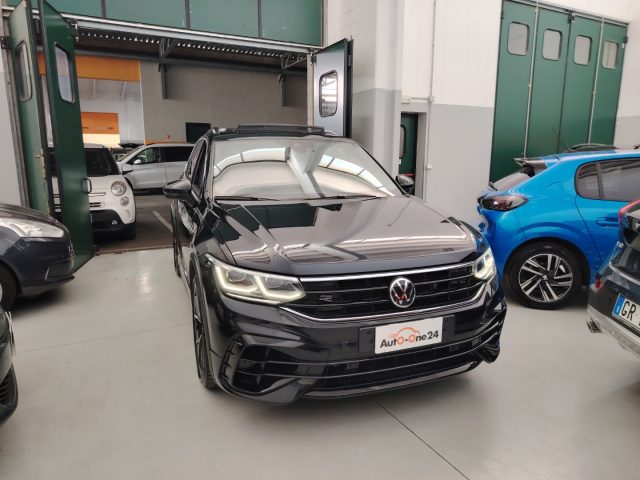VOLKSWAGEN Tiguan Nero Mezzanotte metallizzato