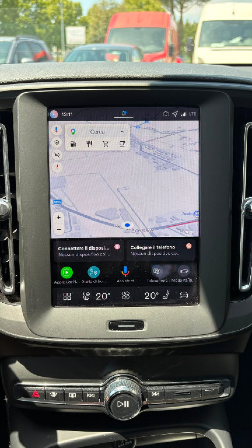 VOLVO XC40 B3 automatico Essential **SOLO 10.000 KM** - 13