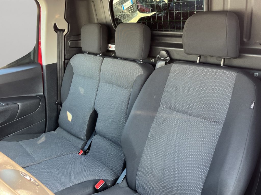 TOYOTA Proace City 1.5 100CV PASSO LUNGO 3 POSTI - 8
