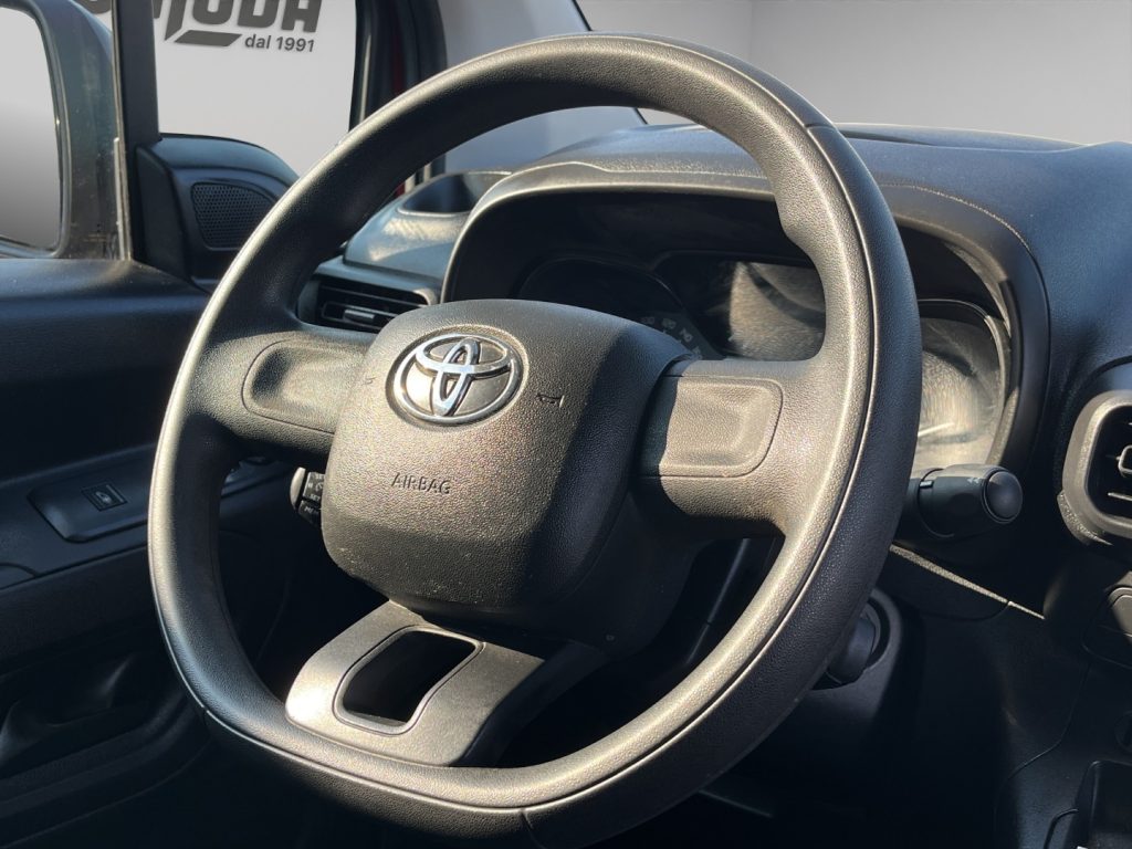 TOYOTA Proace City 1.5 100CV PASSO LUNGO 3 POSTI - 11