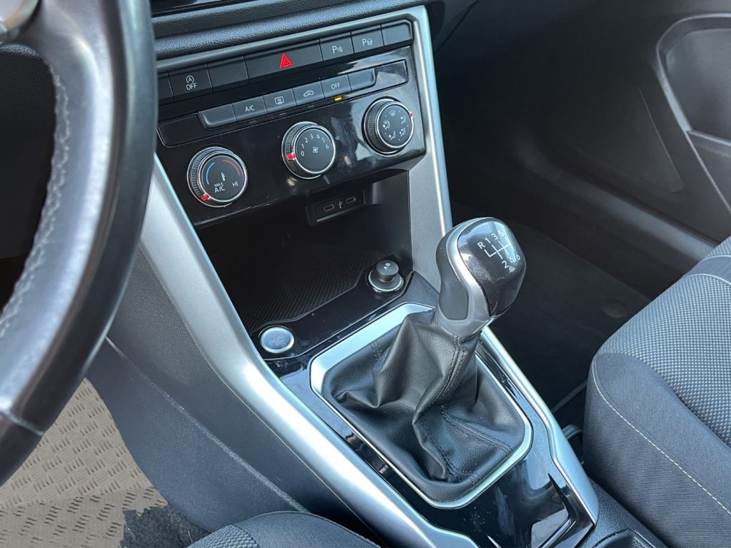 VOLKSWAGEN T-Roc 1.0 TSI Life - 13
