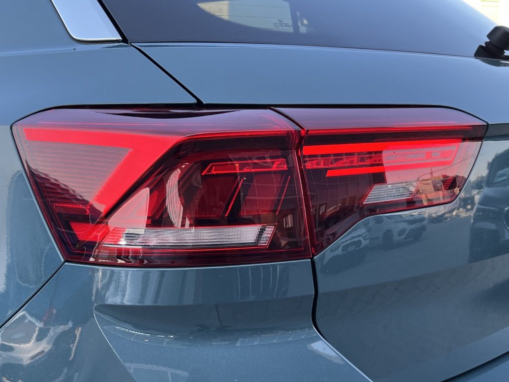 VOLKSWAGEN T-Roc 1.0 TSI Life - 18