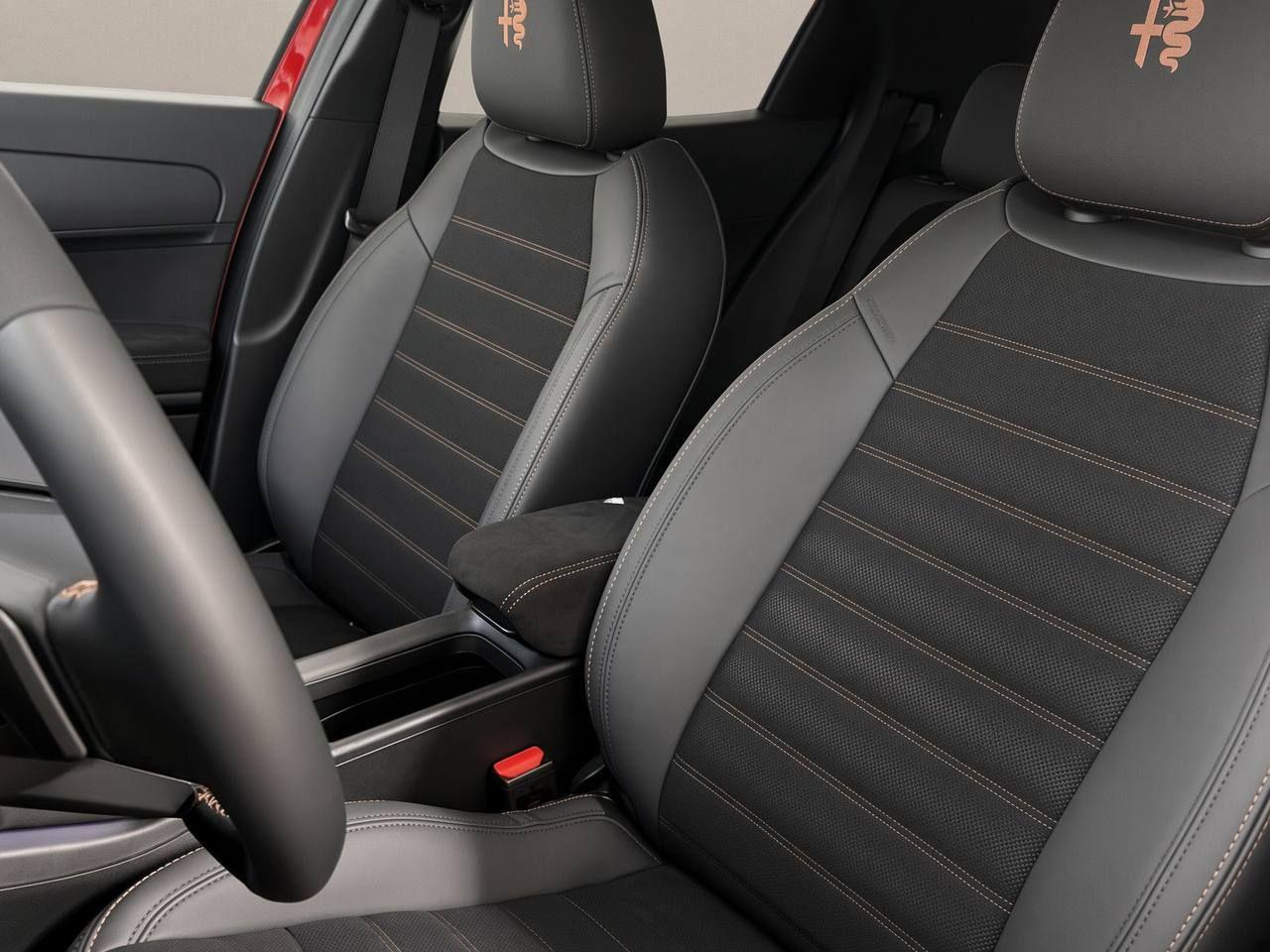 ALFA ROMEO Junior 1.2 145 CV Hybrid eDCT6 Q4 Intensa - 9