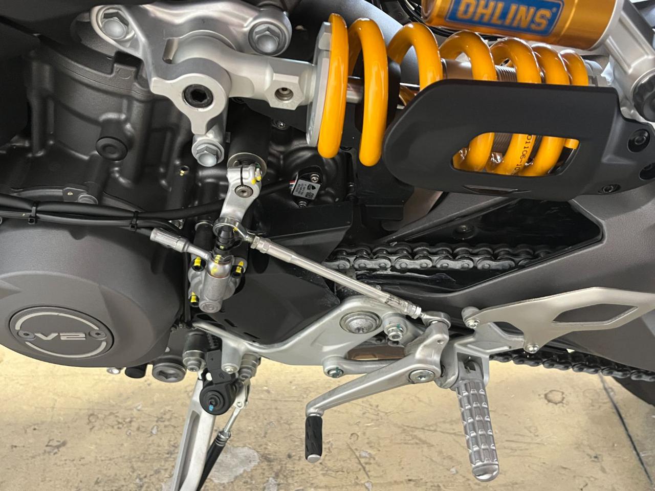 DUCATI Streetfighter V2 V2S - 9
