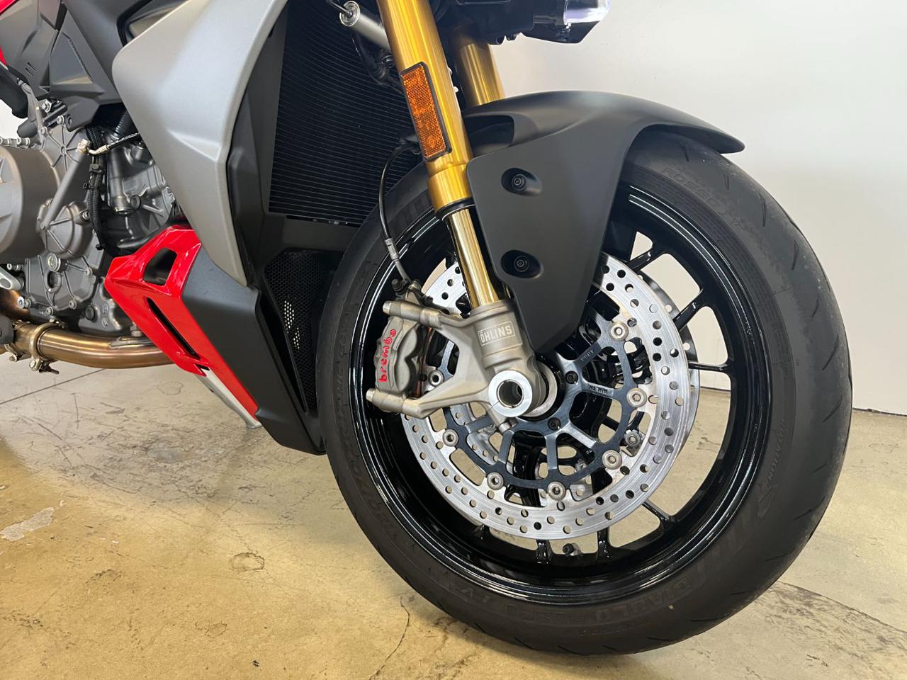 DUCATI Streetfighter V2 V2S - 4