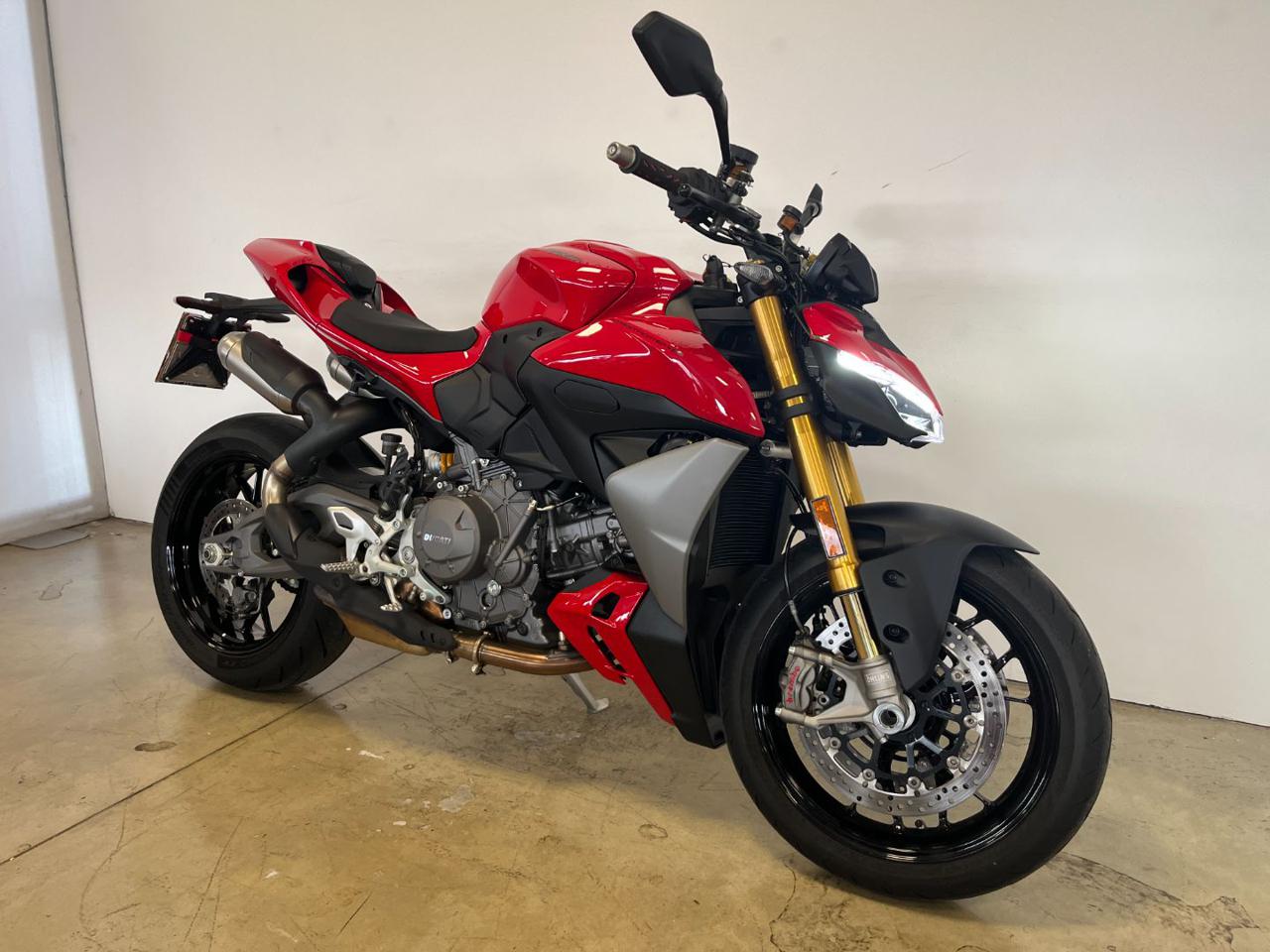 DUCATI Streetfighter V2 V2S - 2