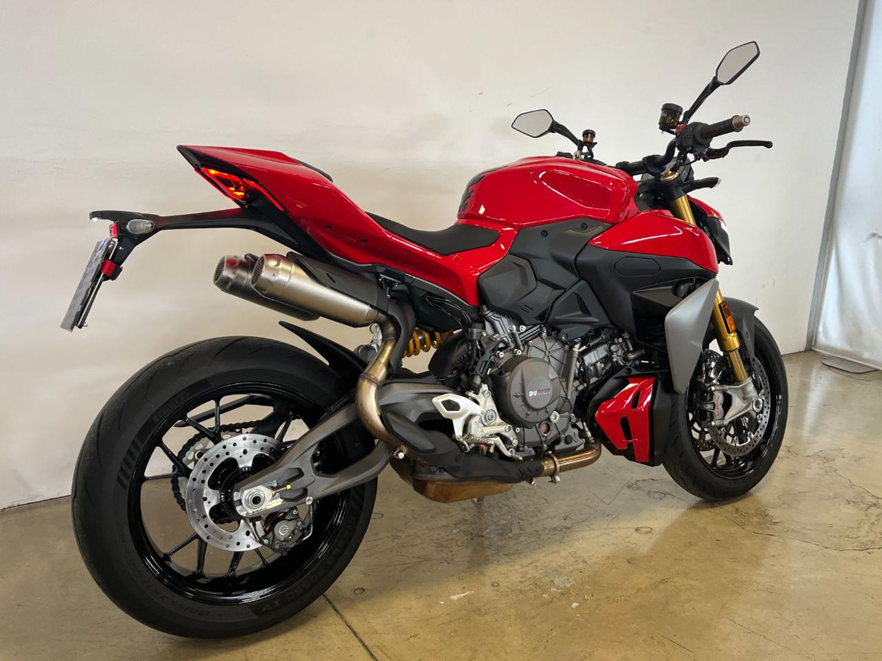 DUCATI Streetfighter V2 V2S - 7