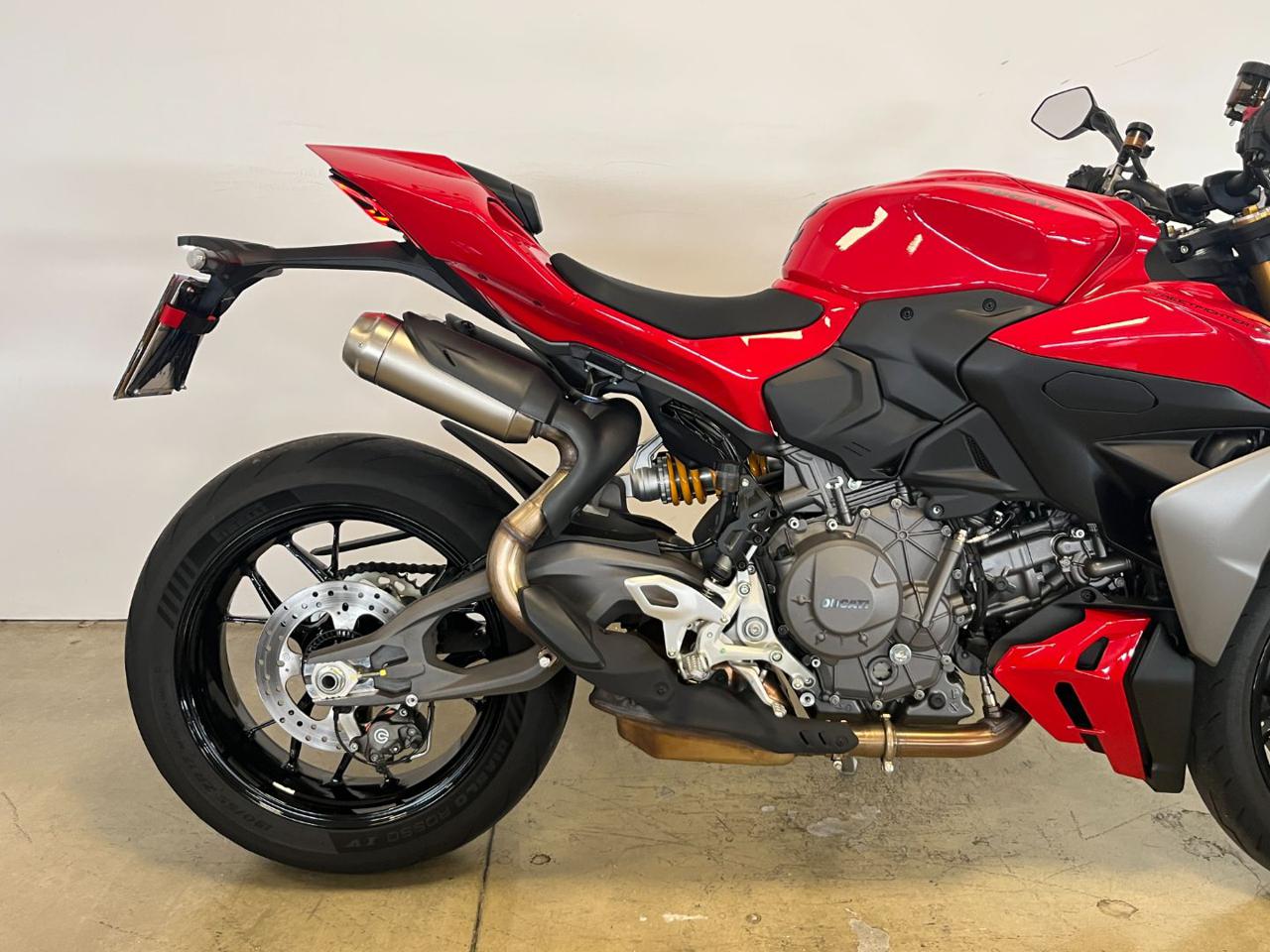 DUCATI Streetfighter V2 V2S - 6