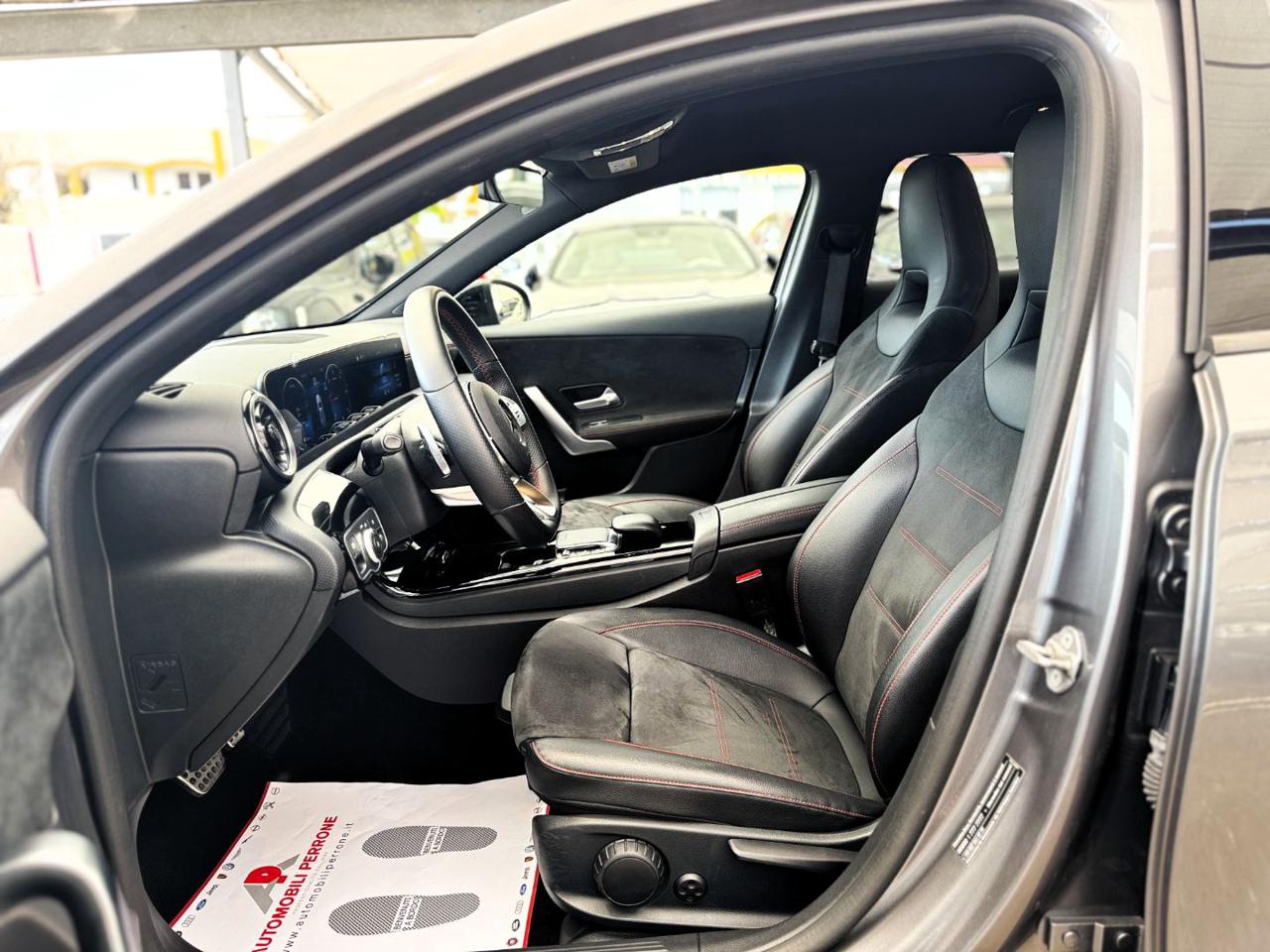 MERCEDES-BENZ A 180 d Automatic Premium AMG (Led64/Retro/Pelle) - 6
