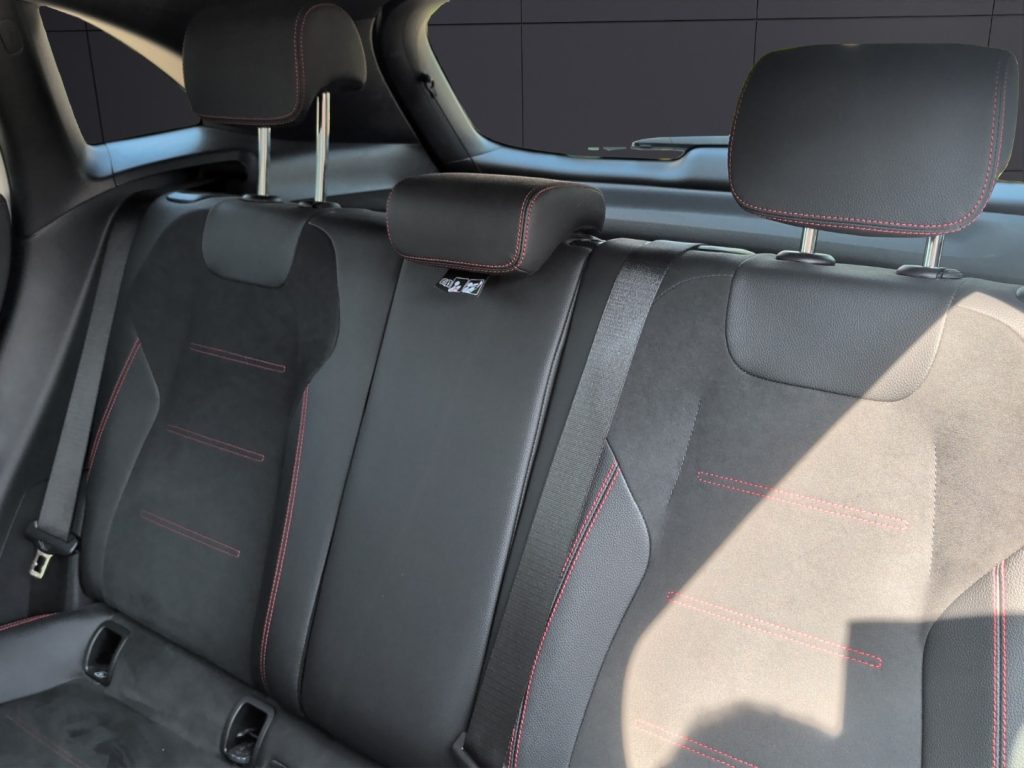 MERCEDES-BENZ GLA 200 d Automatic AMG Line Premium - 13