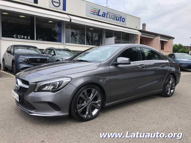 MERCEDES-BENZ CLA 180 Grigio pastello