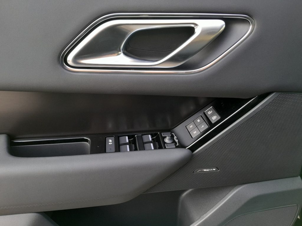 LAND ROVER Range Rover Velar Dynamic SE D200 AWD Auto IVA ESPOSTA - 16