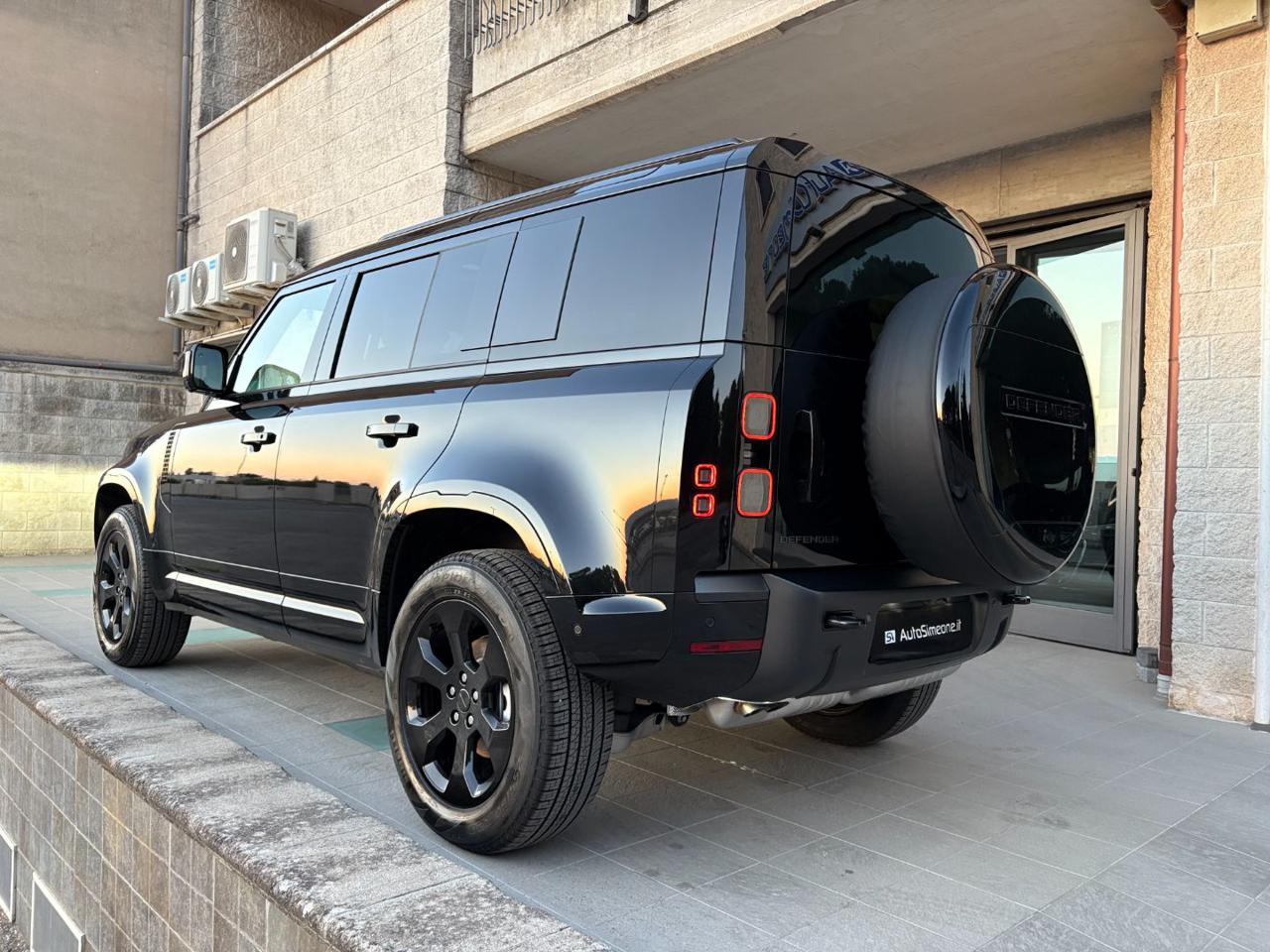 LAND ROVER Defender 110 3.0D I6 200 CV AWD Auto X-Dynamic SE TETTO PAN - 7