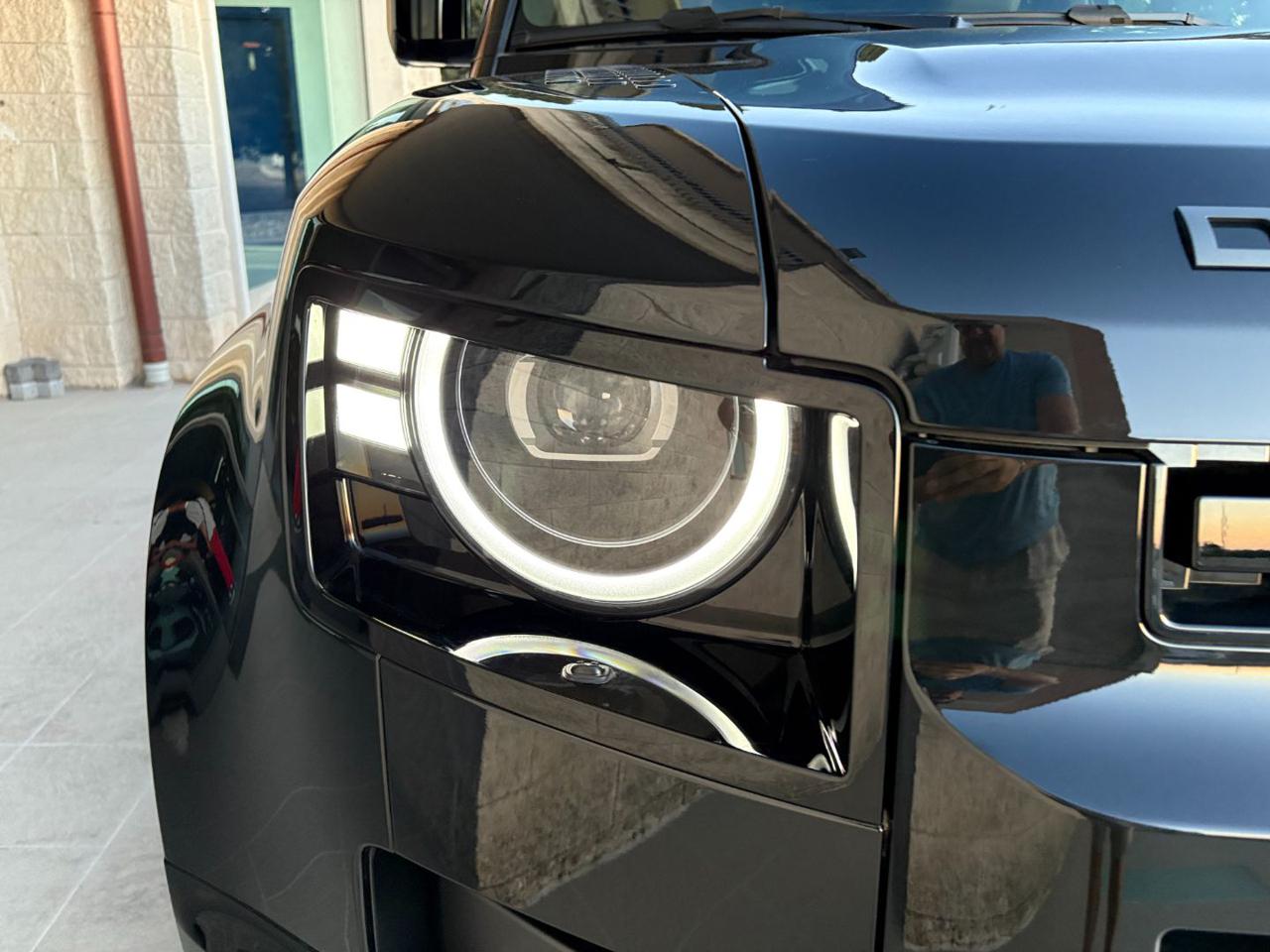 LAND ROVER Defender 110 3.0D I6 200 CV AWD Auto X-Dynamic SE TETTO PAN - 50