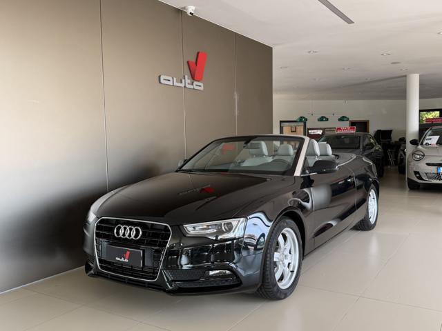AUDI A5 Nero pastello