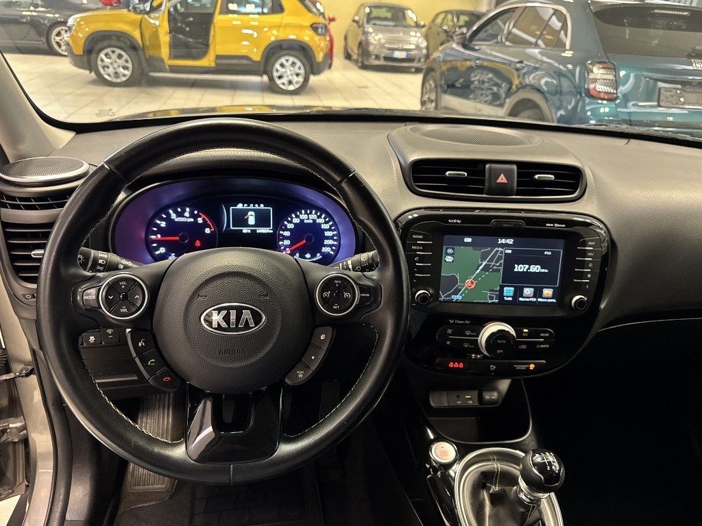 KIA Soul 1.6 CRDi You® Soul-UNICO PROPRIETARIO-SERVICE KIA - 8