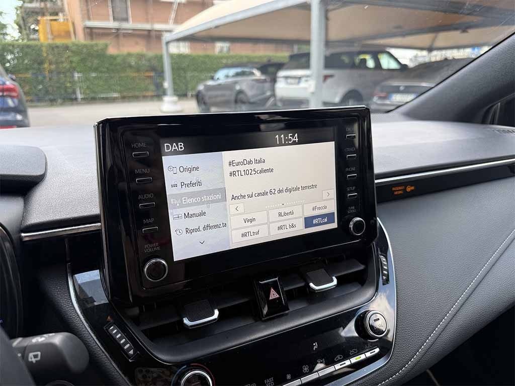 TOYOTA Corolla 1.8h Business cvt TELECAMERA CARPLAY PREZZO REALE - 18
