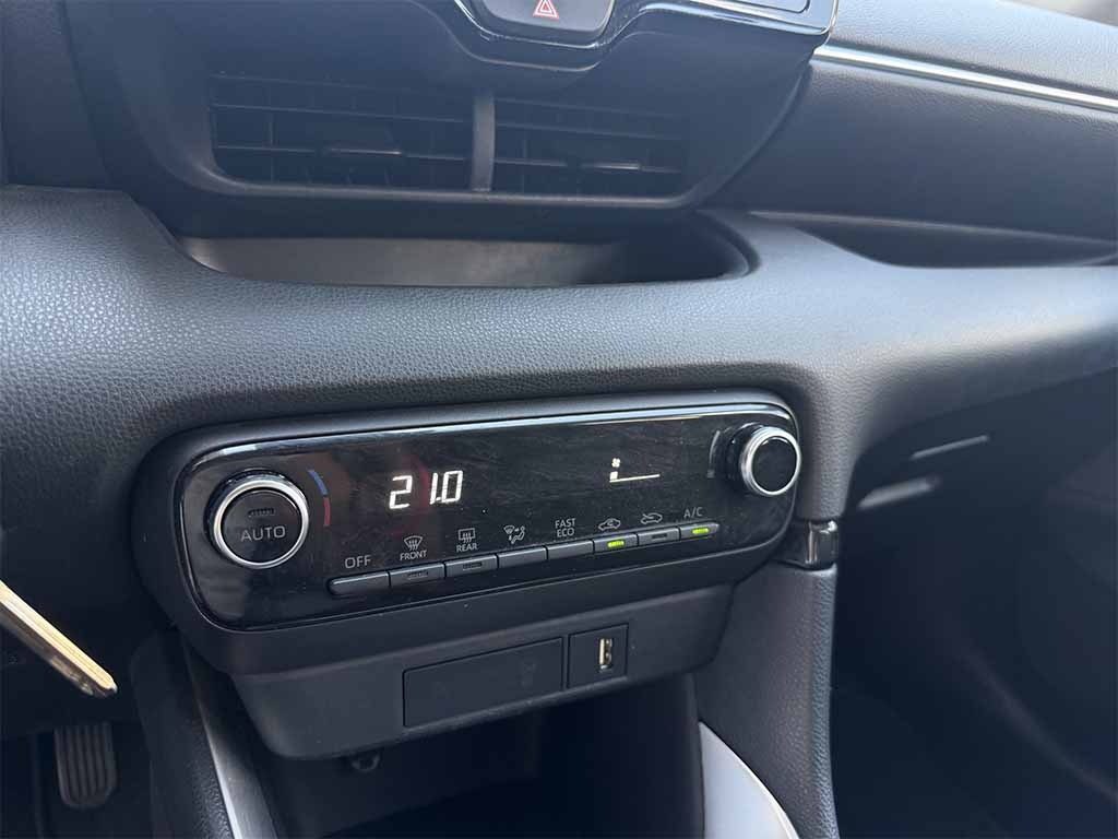 TOYOTA Yaris 1.5h TELECAMERA CARPLAY PREZZO REALE - 16