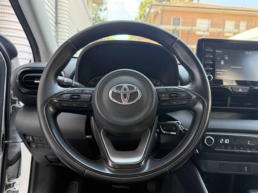 TOYOTA Yaris 1.5h TELECAMERA CARPLAY PREZZO REALE - 11
