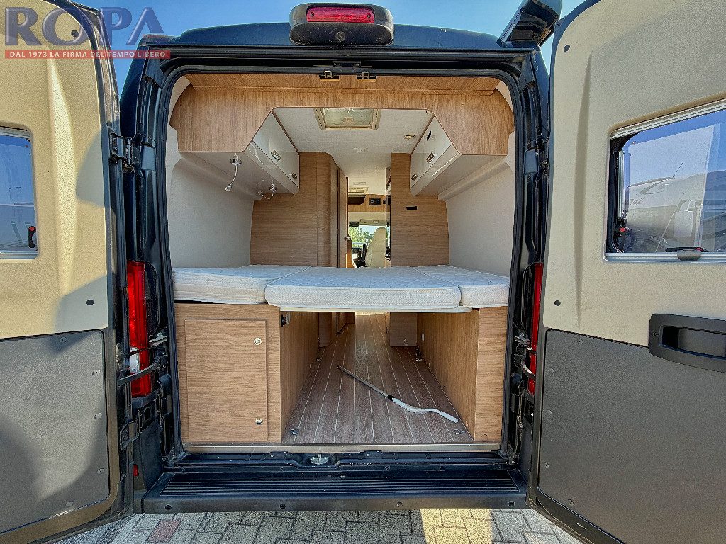 .MENFYS VAN PRESTIGE 3