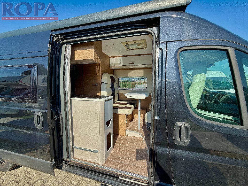 .MENFYS VAN PRESTIGE 3