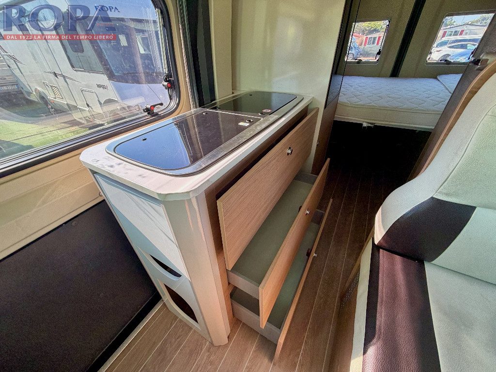 .MENFYS VAN PRESTIGE 3