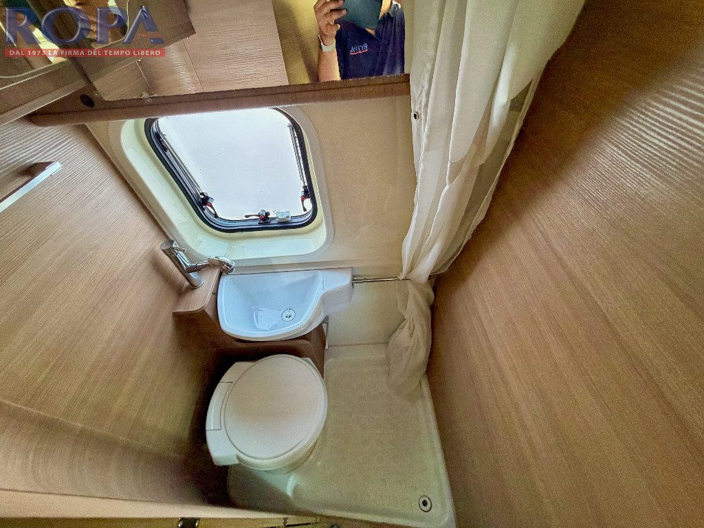.MENFYS VAN PRESTIGE 3