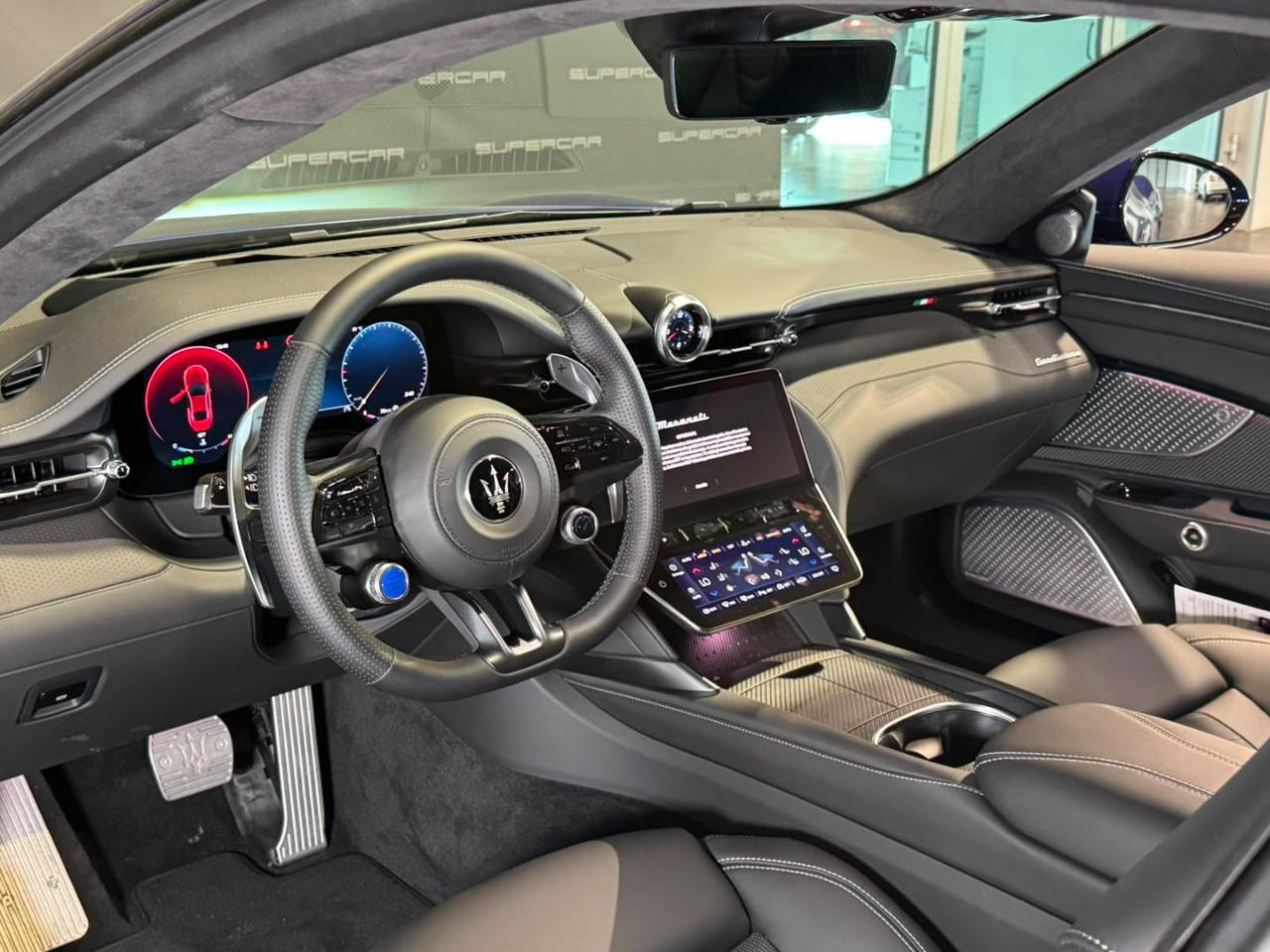 MASERATI GranTurismo V6 550 CV AWD Trofeo - 11