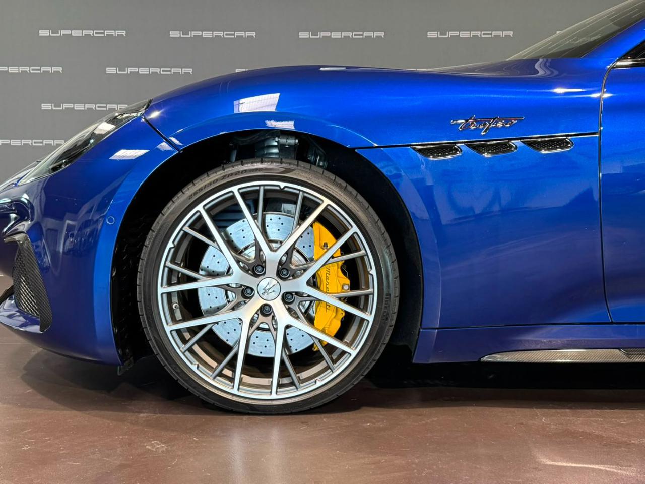 MASERATI GranTurismo V6 550 CV AWD Trofeo - 8