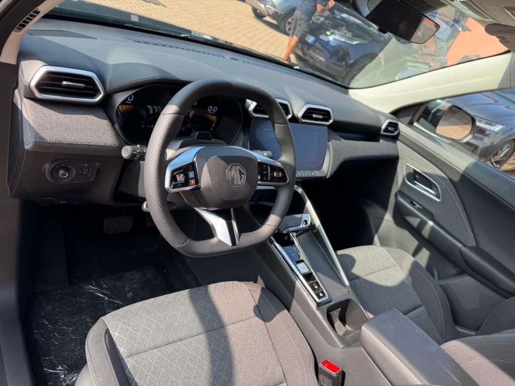 MG ZS 1.5 Hybrid+ 197CV COMFORT - 10