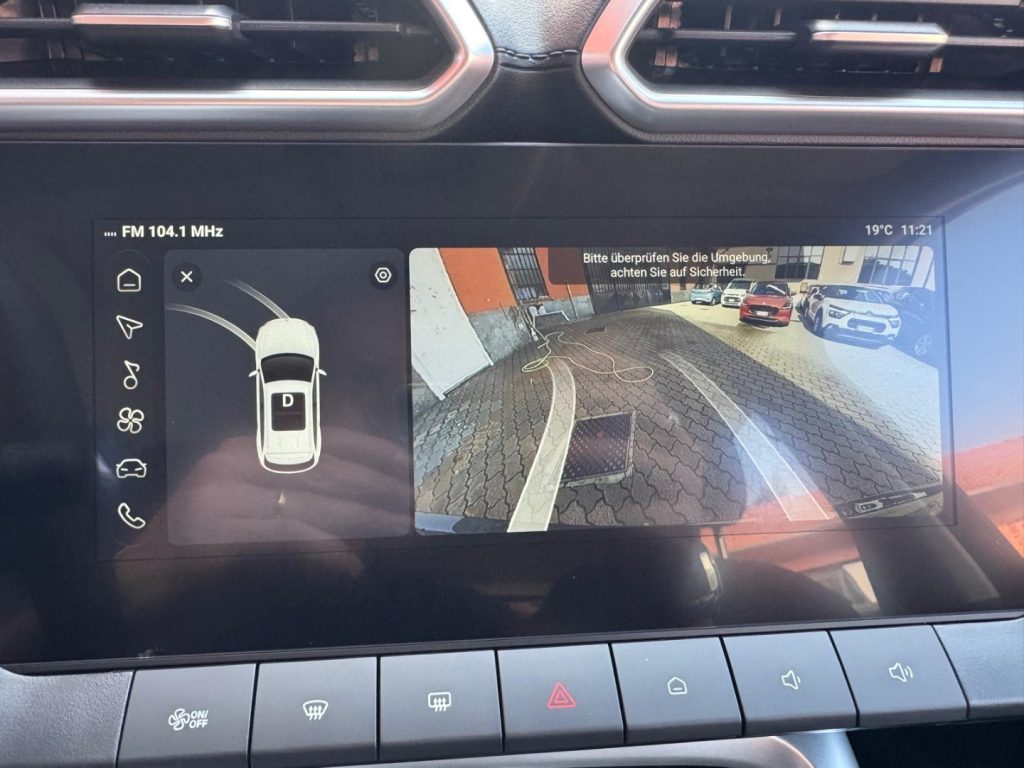 MG ZS 1.5 Hybrid+ 197CV COMFORT - 12